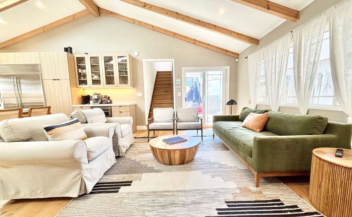 Photo of Bedroom in Oxnard Shores