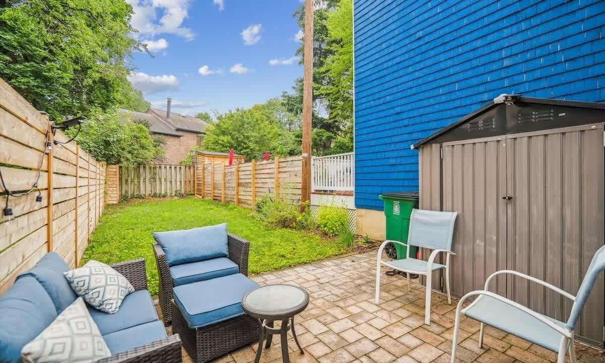Photo of Patio Balcony in Historic District