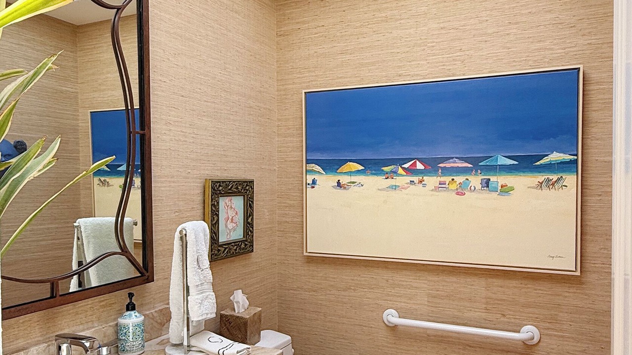 Photo of Bathroom in Oxnard Shores