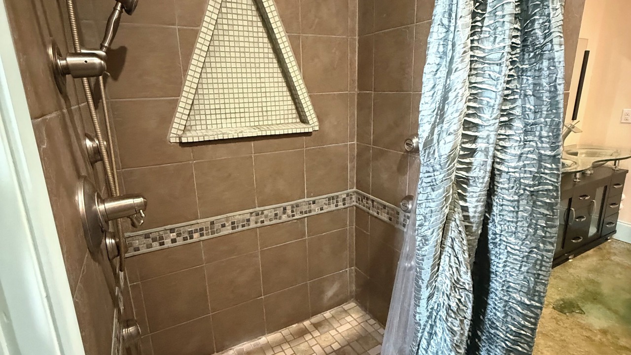 Photo of Bathroom in Theodore