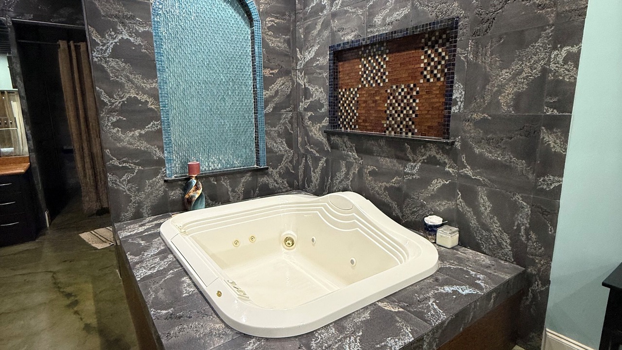Photo of Bathroom in Theodore