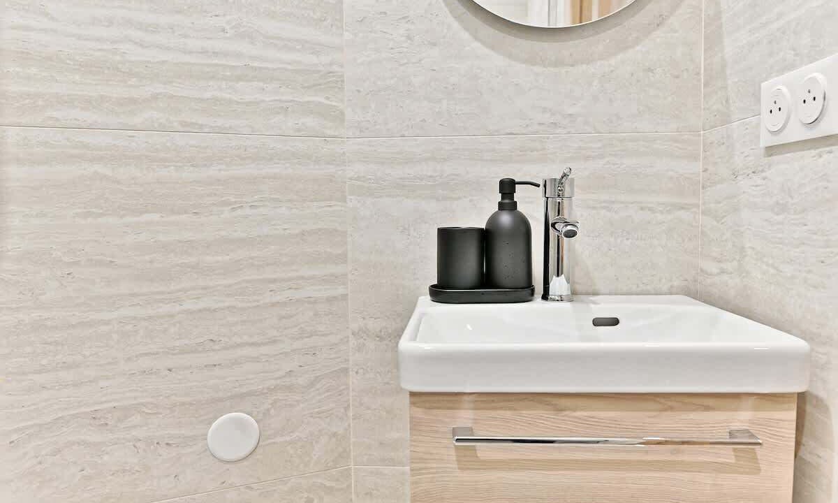 Photo of Bathroom in Quartier de la Plaine-de-Monceaux