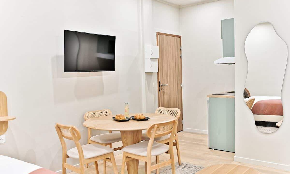 Photo of Bedroom in Quartier de la Plaine-de-Monceaux