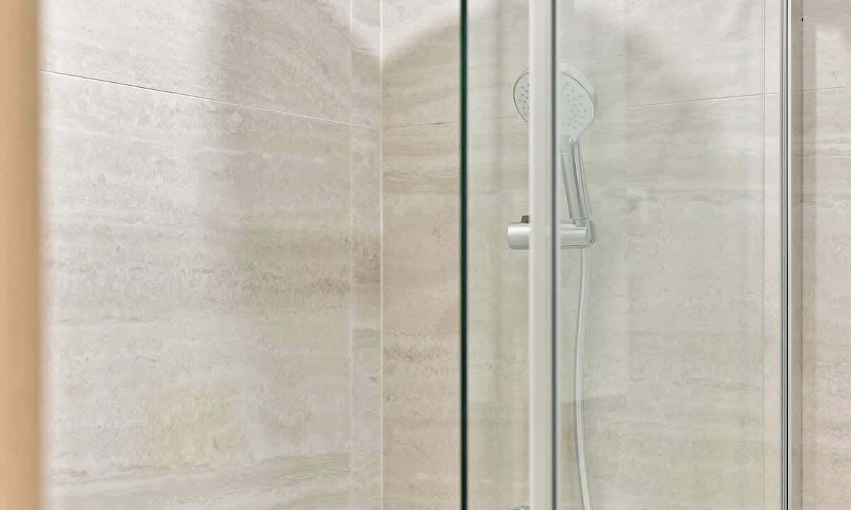 Photo of Bathroom in Quartier de la Plaine-de-Monceaux