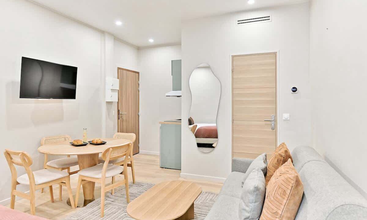 Photo of Livingroom in Quartier de la Plaine-de-Monceaux