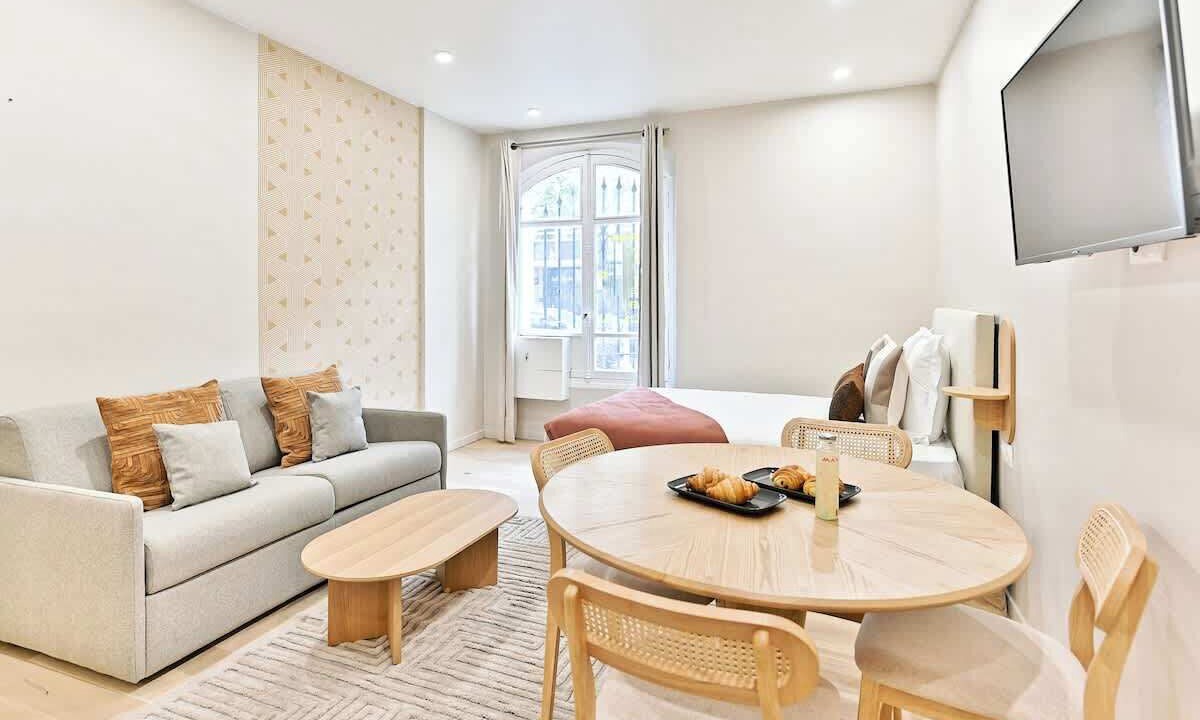 Photo of Bedroom in Quartier de la Plaine-de-Monceaux