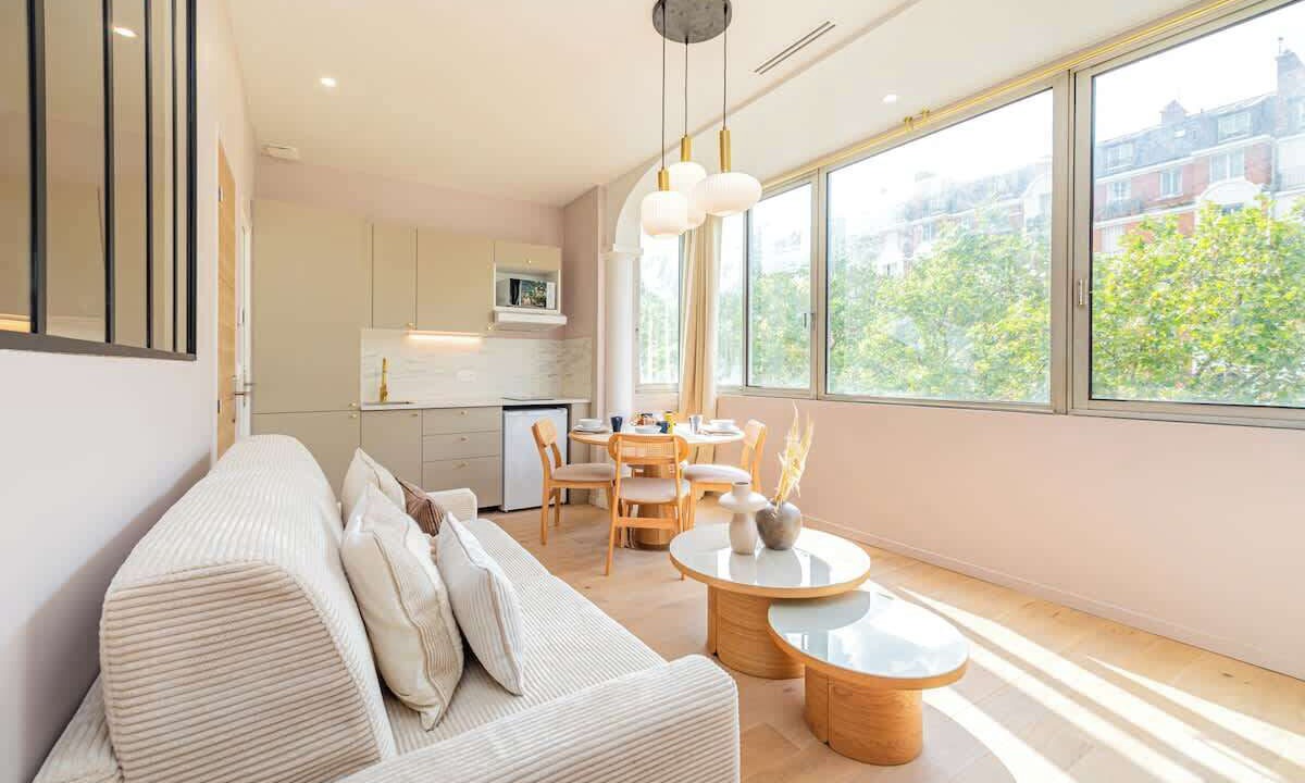 Photo of Livingroom in Quartier de la Plaine-de-Monceaux