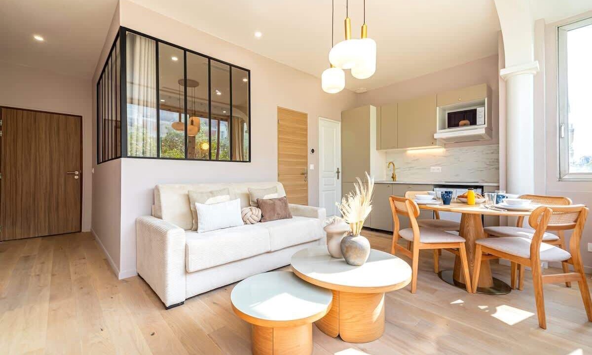 Photo of Livingroom in Quartier de la Plaine-de-Monceaux
