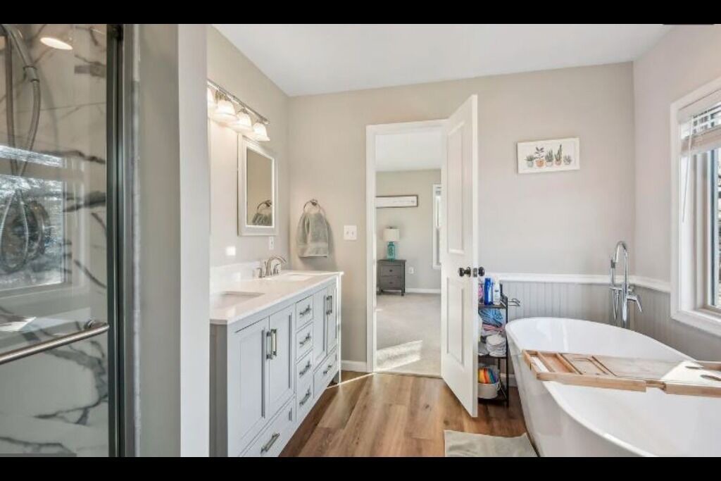 Photo of Bathroom in Shady Side