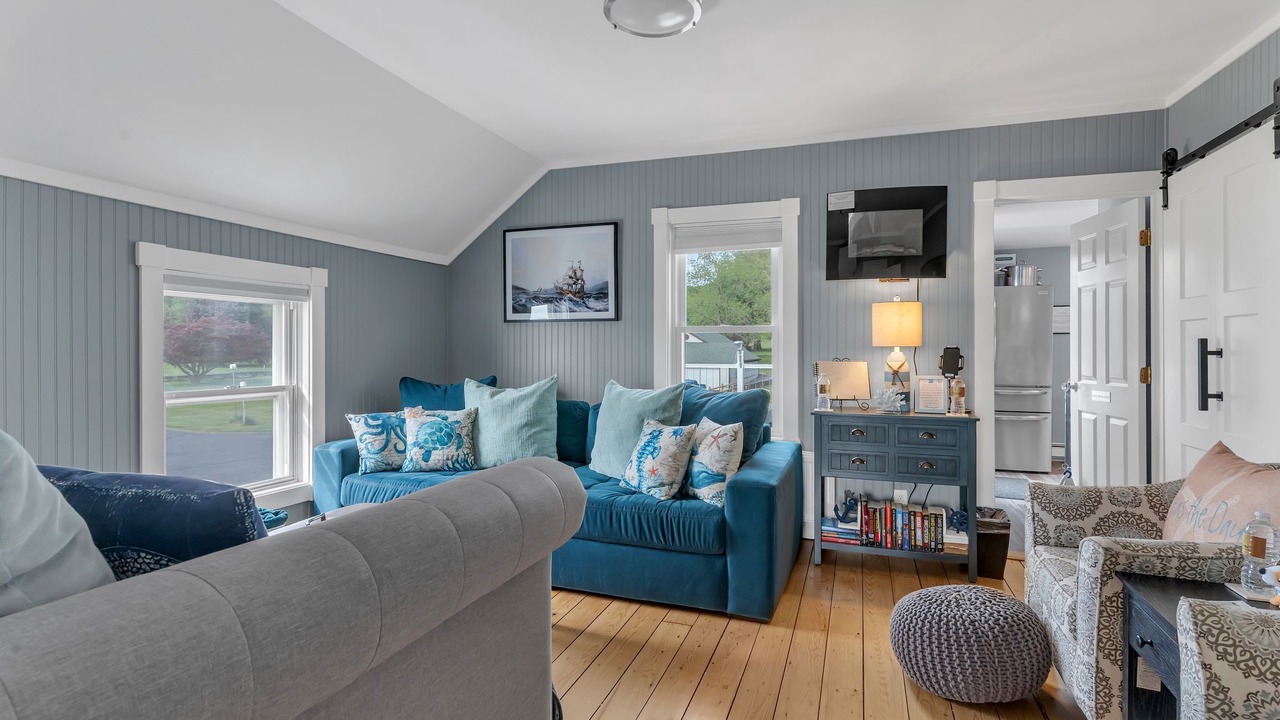 Photo of Livingroom in Tiverton