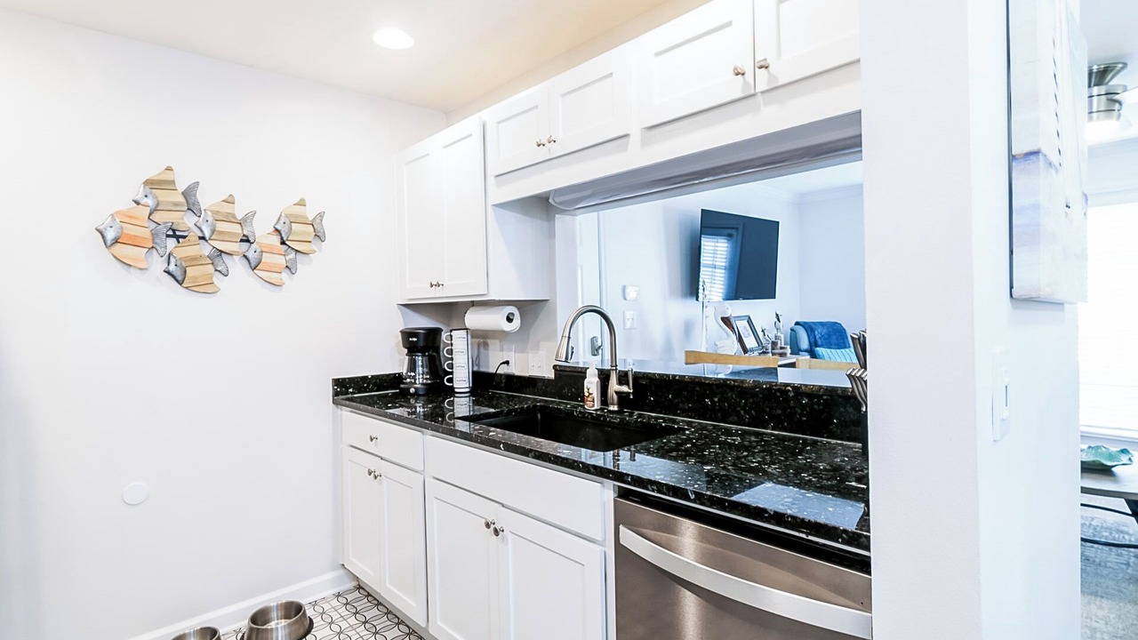Photo of Kitchen in Gulf Park Estates