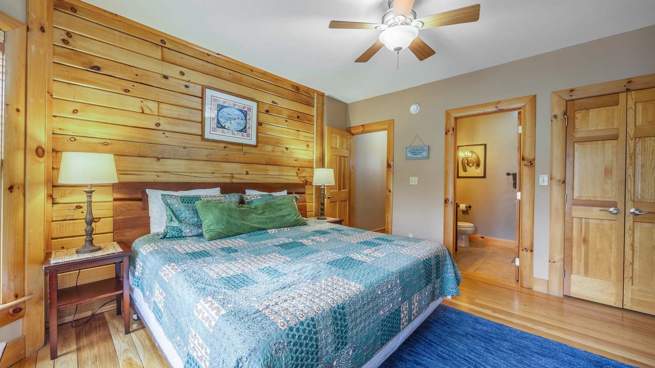 Photo of Bedroom in Thayerville