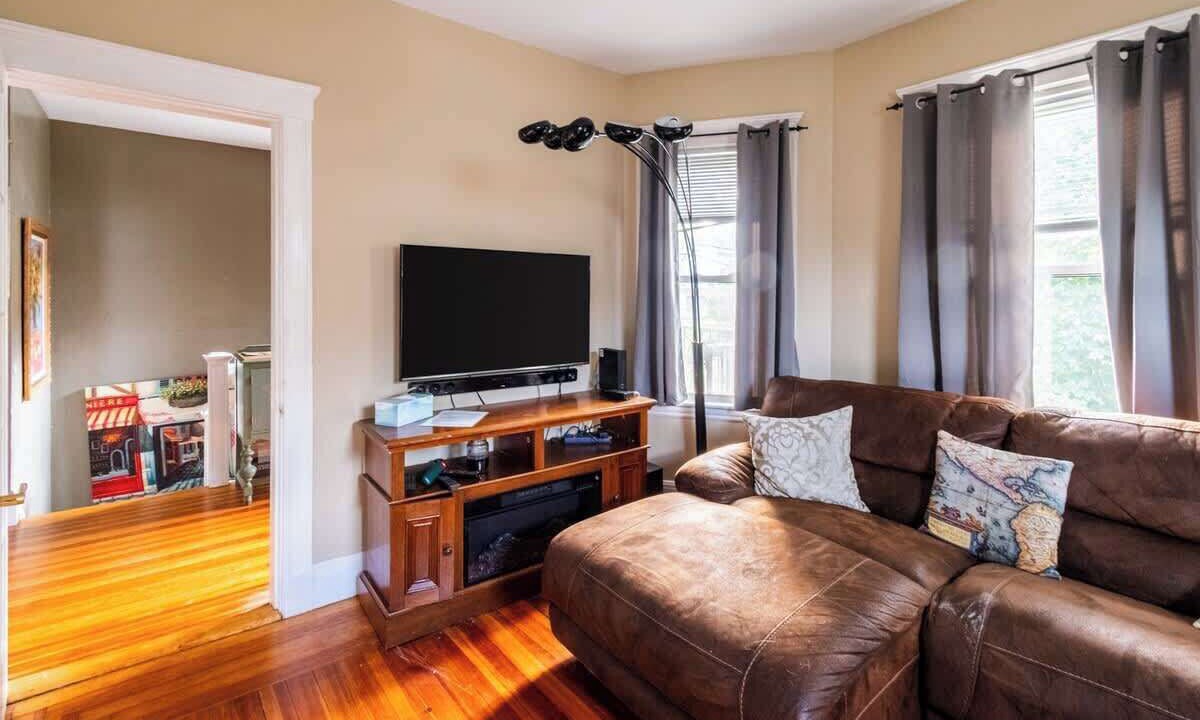 Photo of Livingroom in Brookline