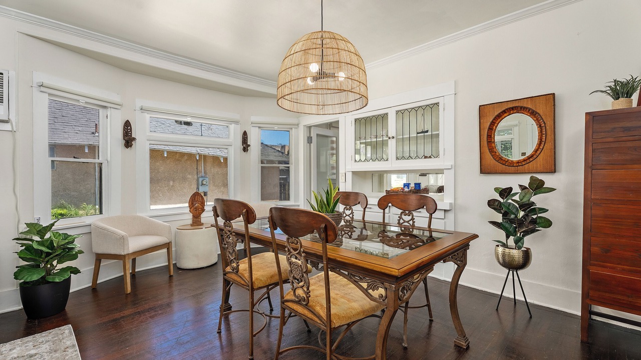 Photo of Bedroom in Alamitos Beach