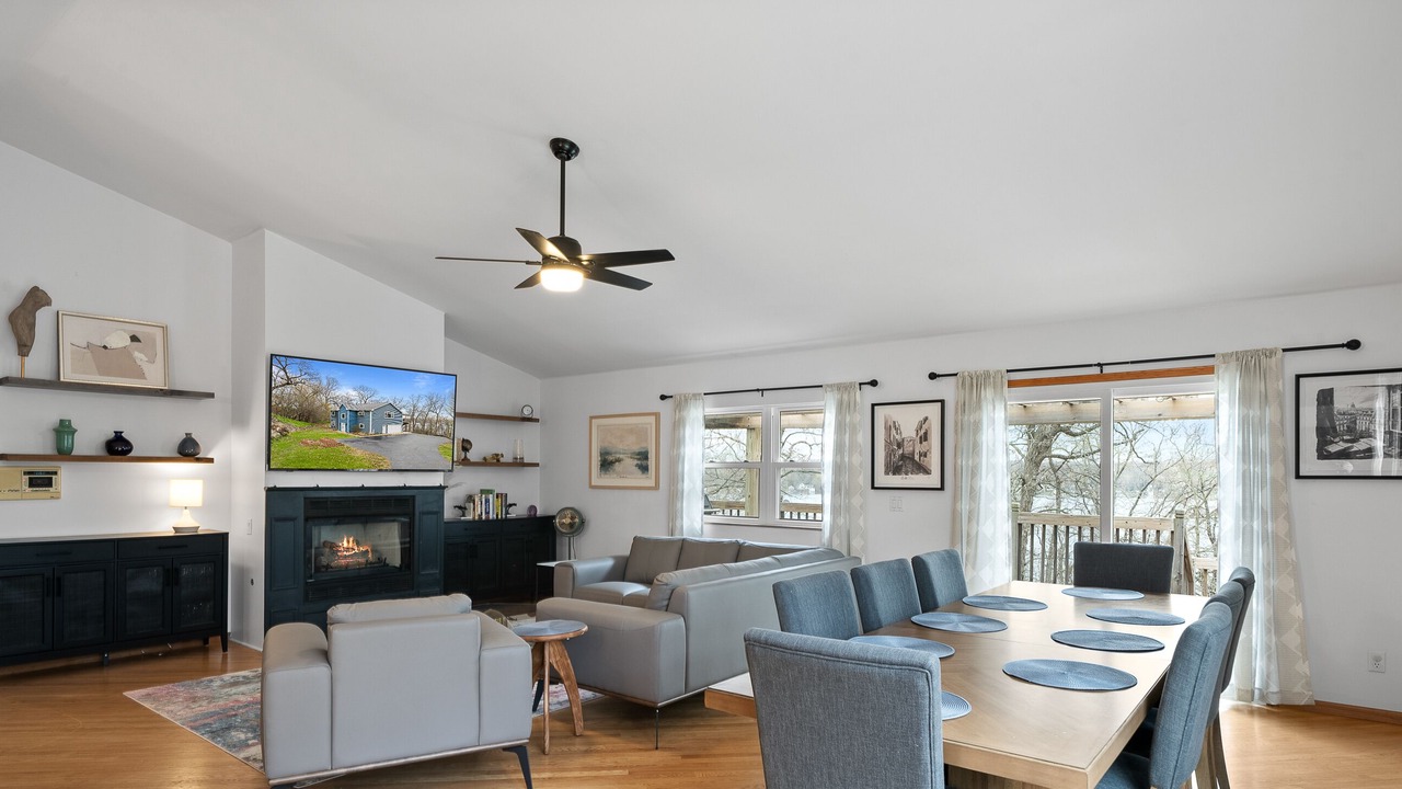 Photo of Livingroom in Twin Lakes