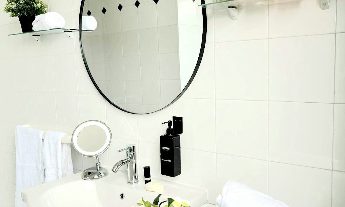 Photo of Bathroom in Antony