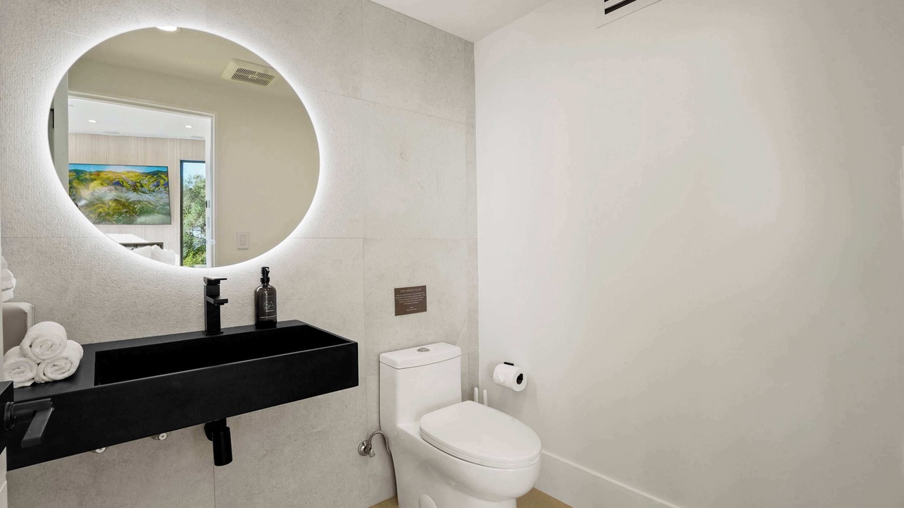 Photo of Bathroom in Malibu