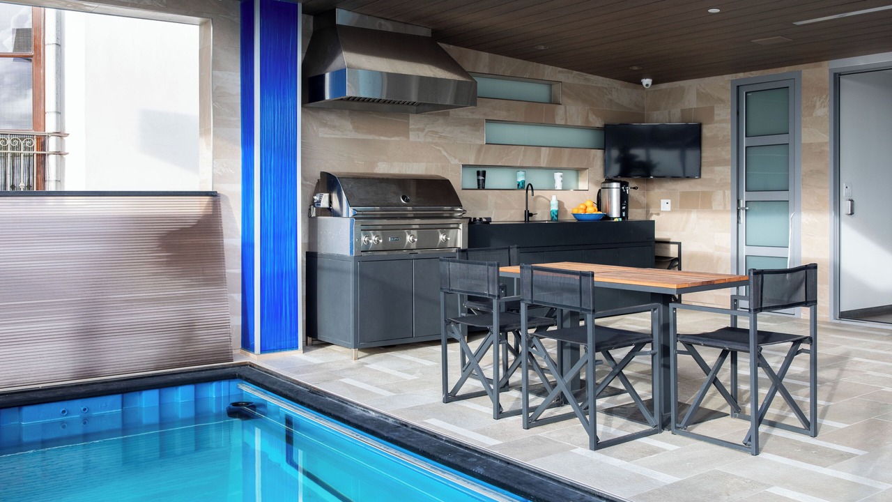Photo of Outdoor in Gas Lamp Section