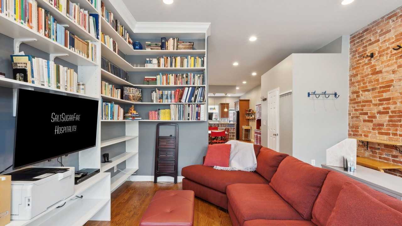 Photo of Livingroom in Eckington