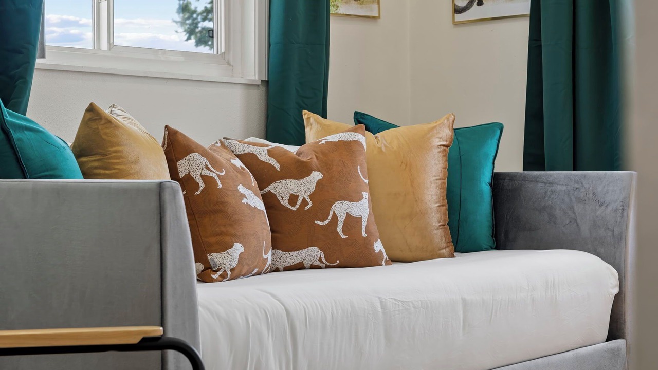 Photo of Bedroom in Sherwood Forest and Thistle Development