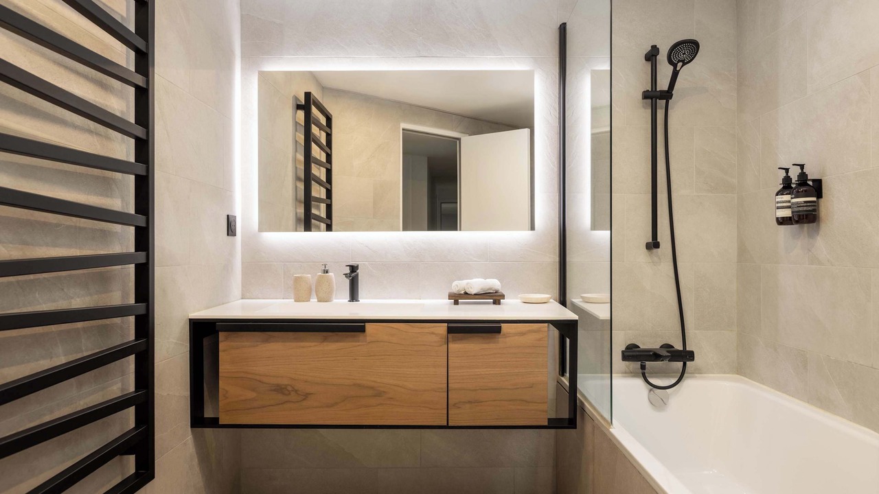 Photo of Bathroom in 8th Arrondissement