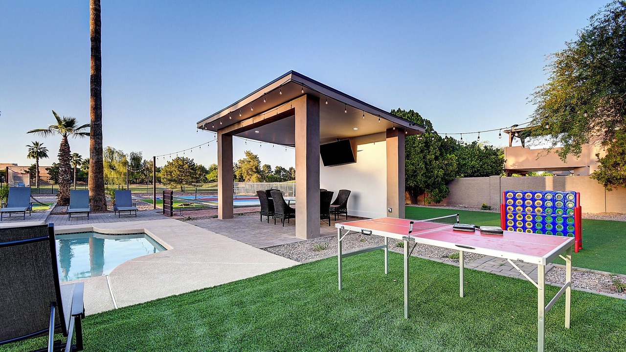 Photo of Outdoor in Paradise Valley Village