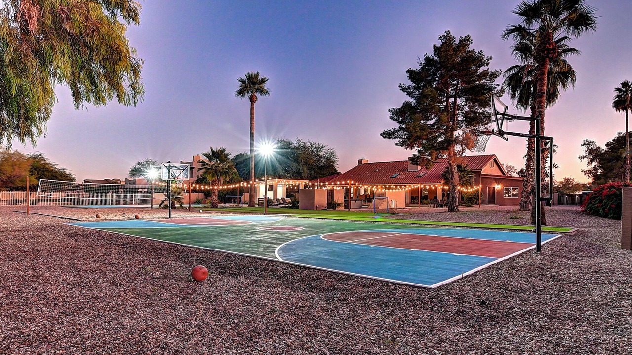 Photo of Others in Paradise Valley Village