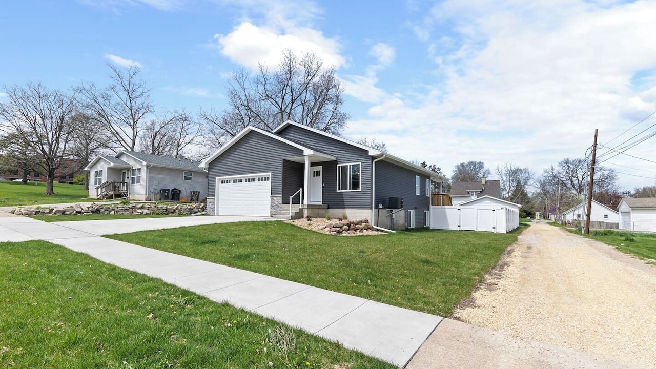 Photo of Outdoor in Cedar Falls