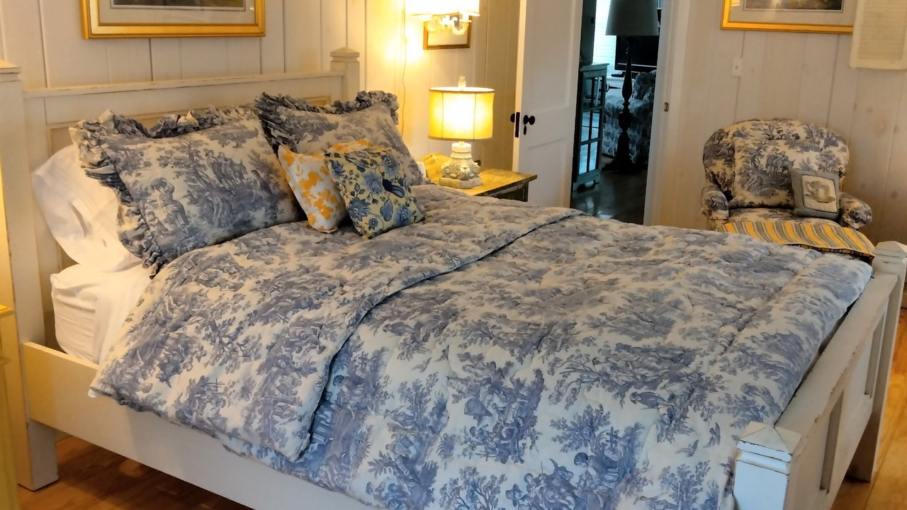 Photo of Bedroom in Brewster