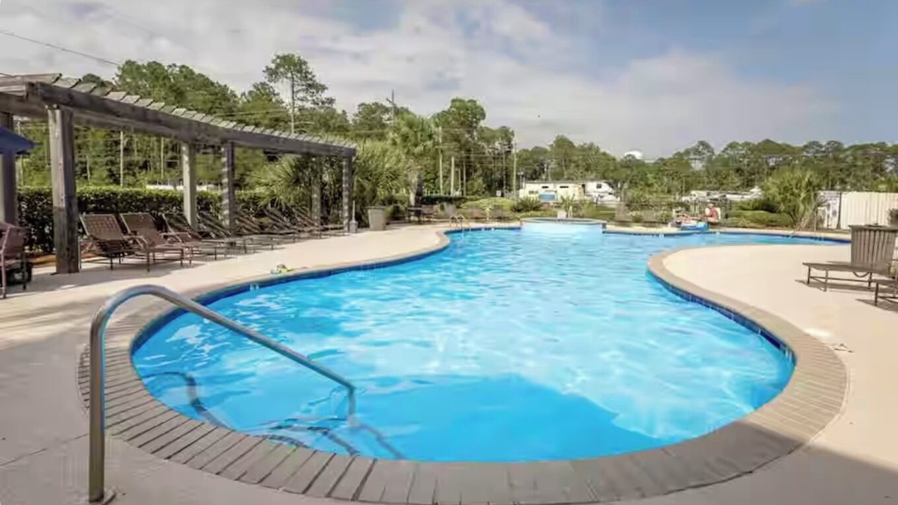 Photo of Outdoor in Gulf Park Estates