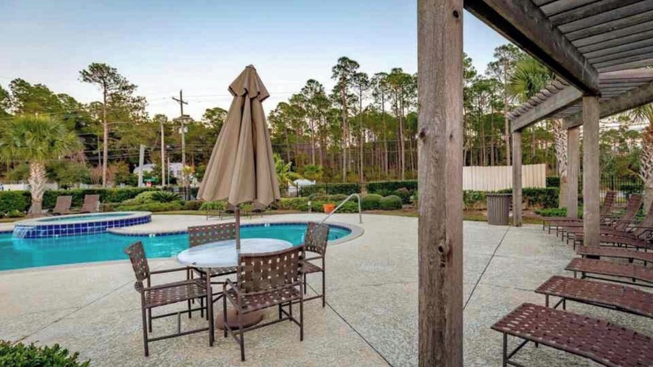 Photo of Outdoor in Gulf Park Estates
