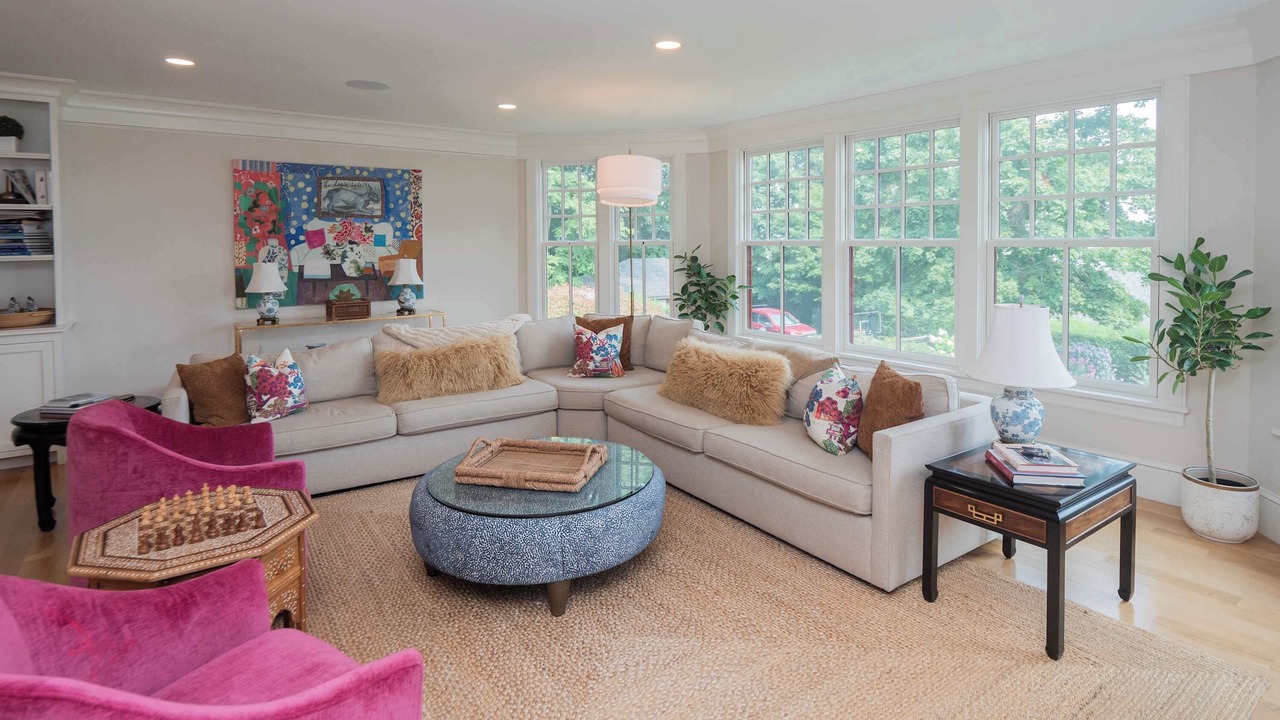 Photo of Livingroom in Top of the Hill