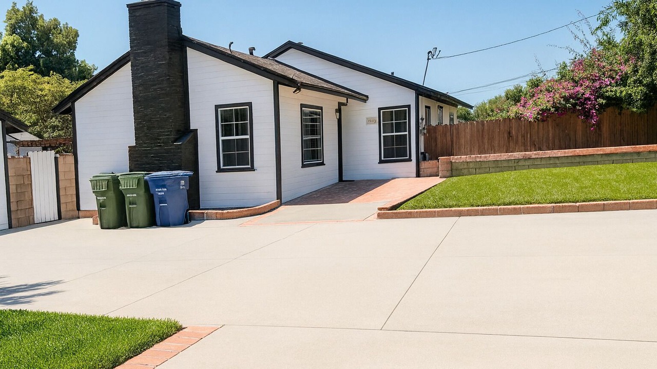 Photo of Outdoor in Whittier