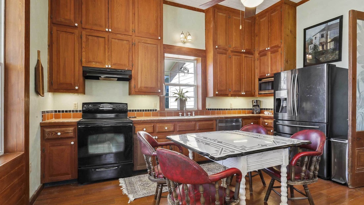 Photo of Kitchen in St. Francisville