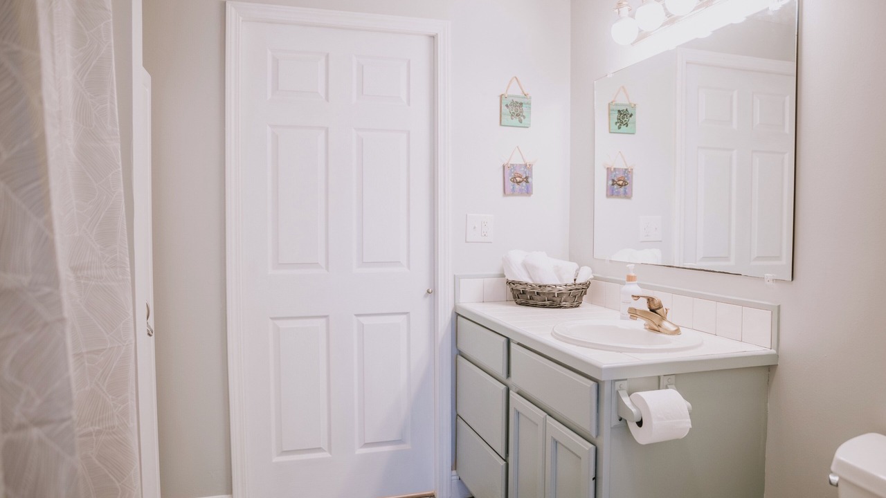 Photo of Bathroom in Ocean Springs