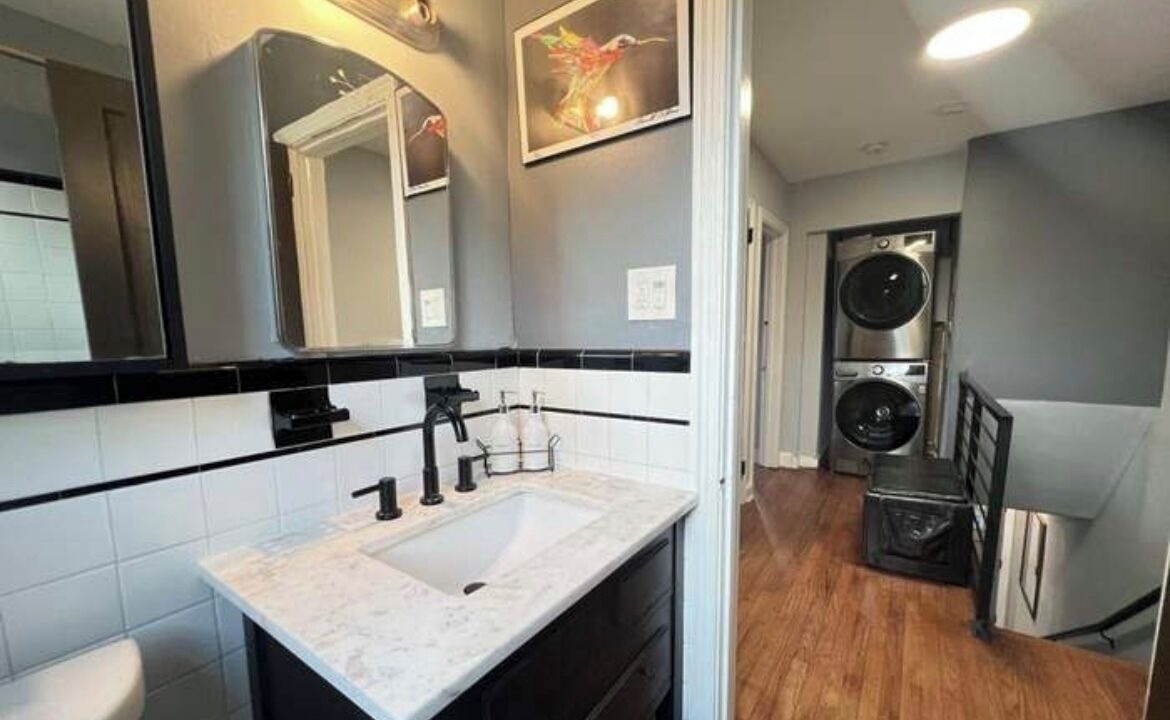 Photo of Bathroom in Washington