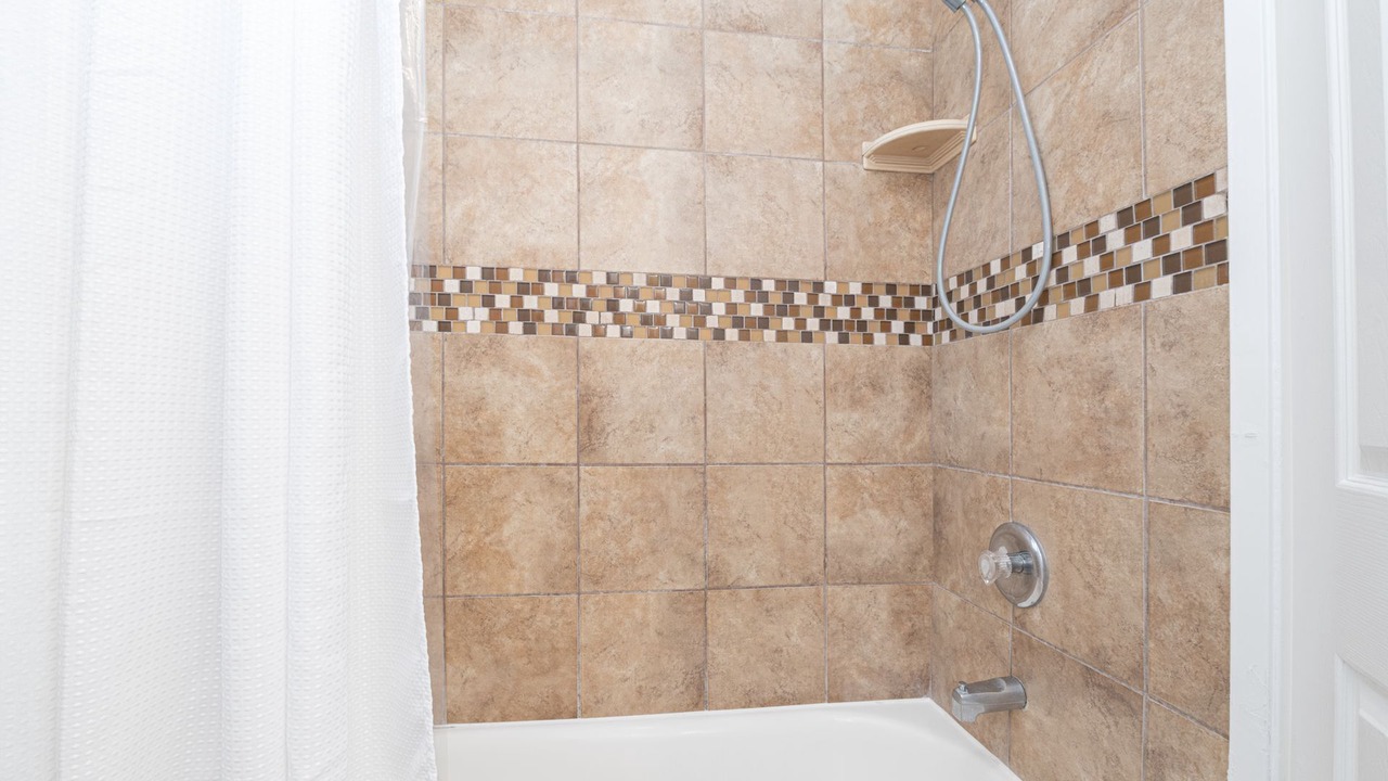 Photo of Bathroom in Balboa Peninsula