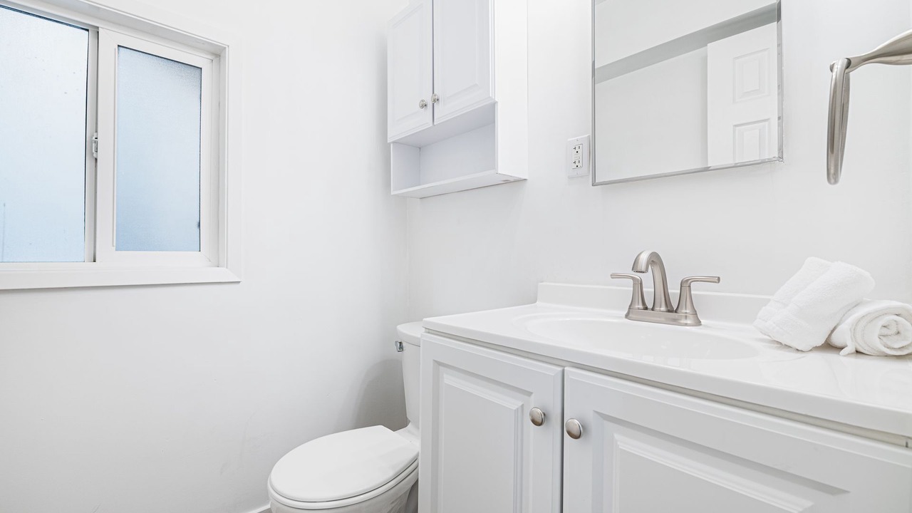 Photo of Bathroom in Balboa Peninsula