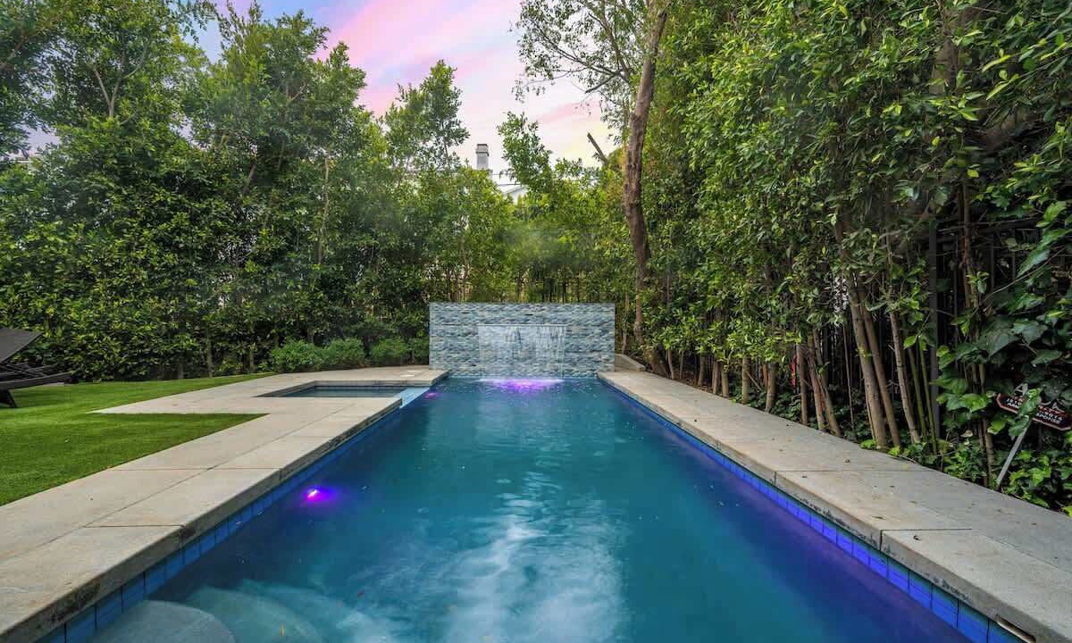 Photo of Outdoor in Brentwood