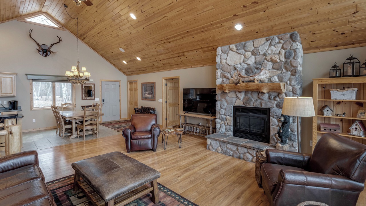 Photo of Livingroom in Crosslake