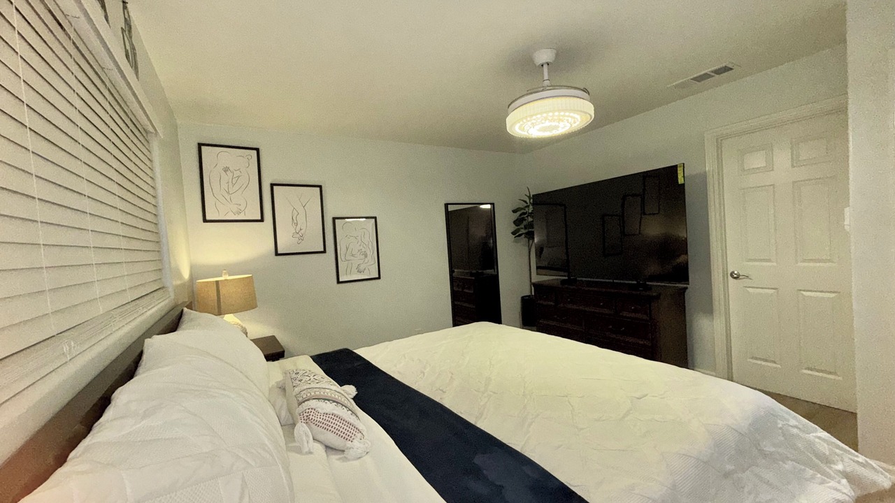 Photo of Bedroom in Bakersfield