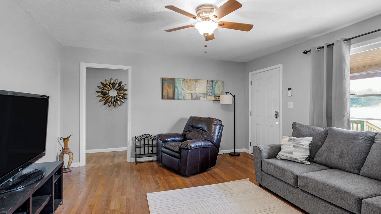 Photo of Livingroom in Semmes