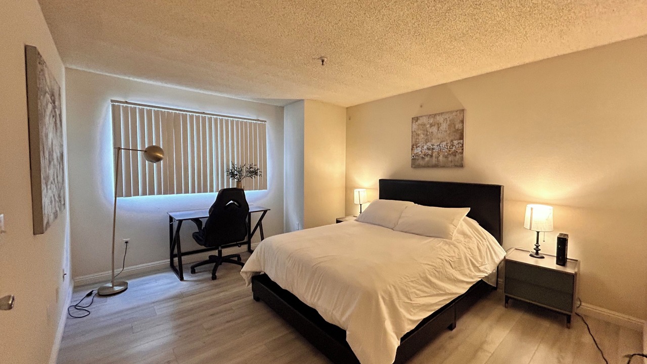 Photo of Bedroom in Pasadena