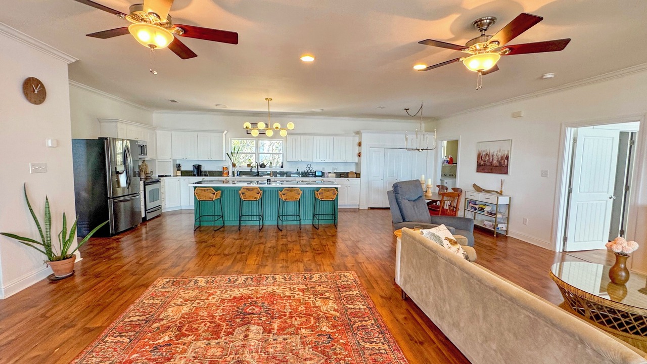 Photo of Livingroom in Ocean Springs