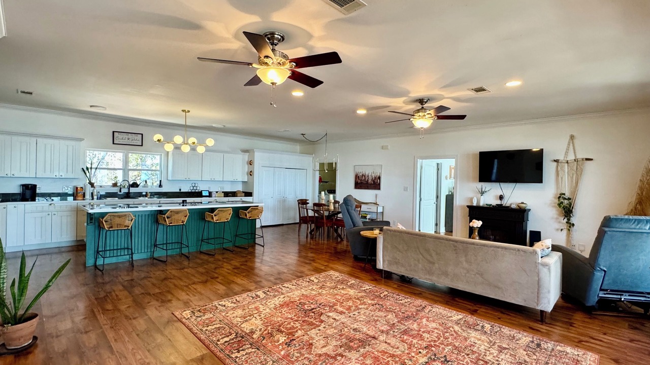 Photo of Livingroom in Ocean Springs