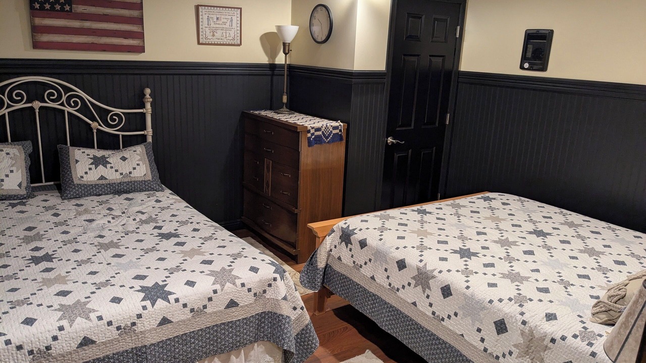 Photo of Bedroom in Walker