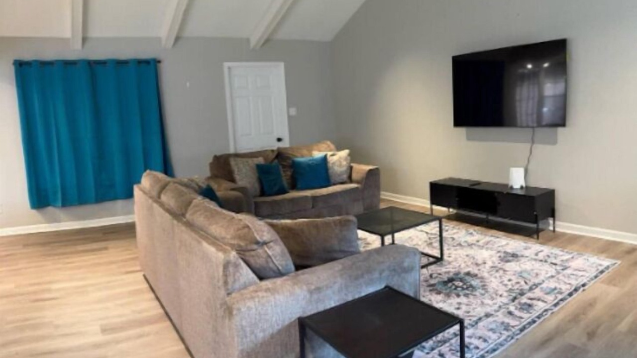 Photo of Livingroom in Slidell