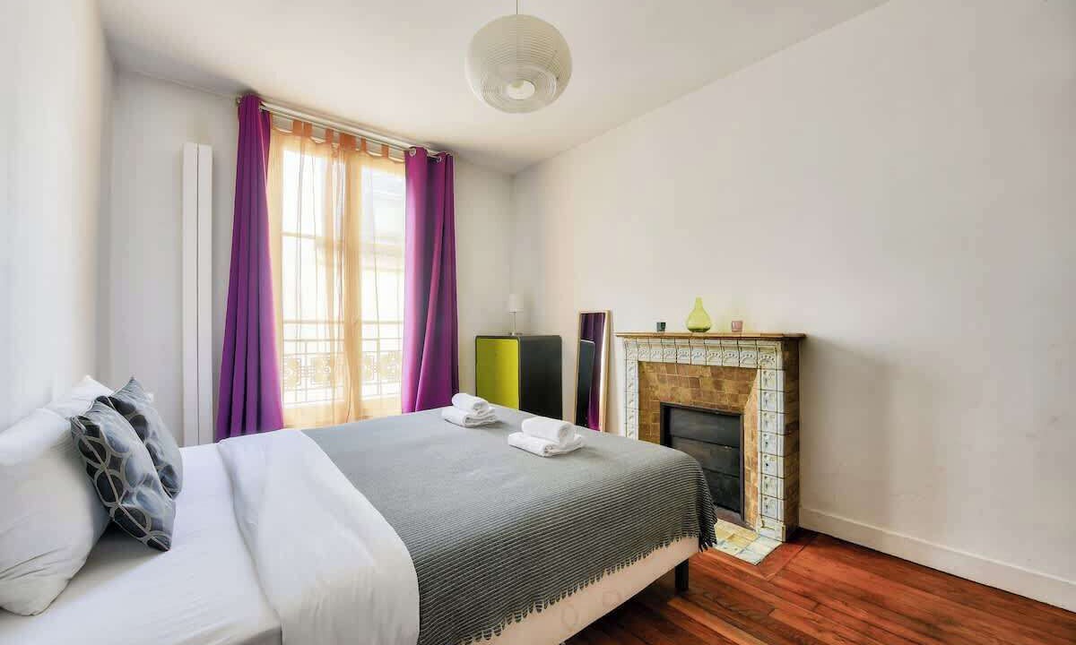 Photo of Bedroom in 4th Arrondissement