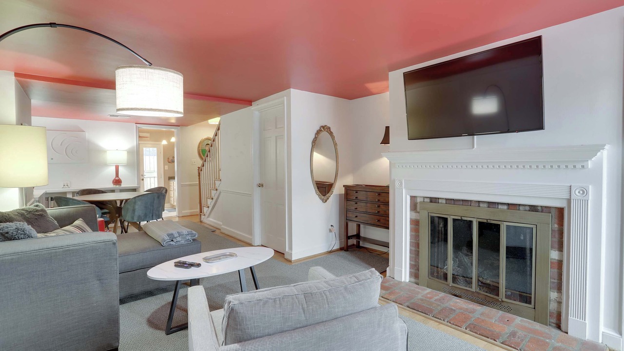 Photo of Livingroom in Capitol Hill