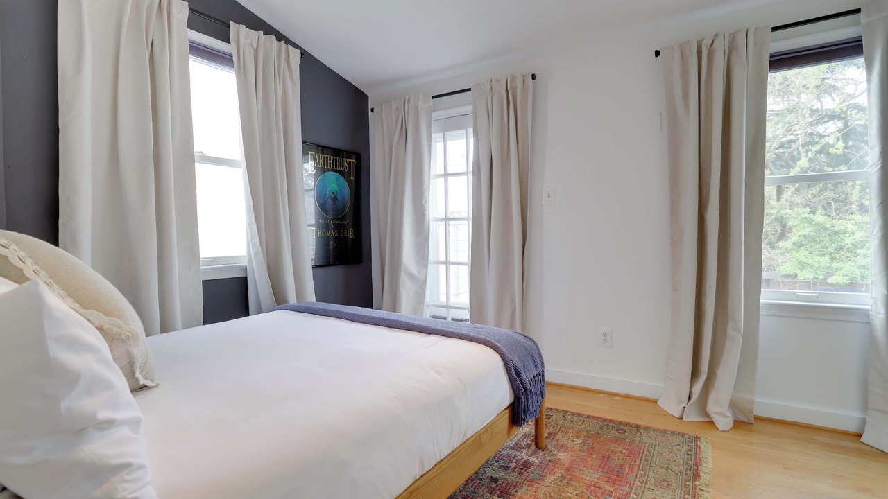 Photo of Bedroom in Capitol Hill